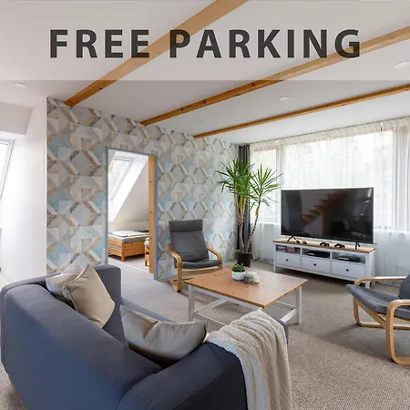 Vousata Dama - Ps3 - Parking Free Prague