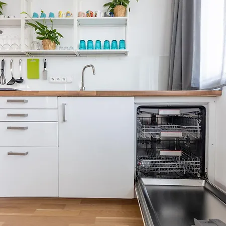 Apartmán Plzeňská 465 *