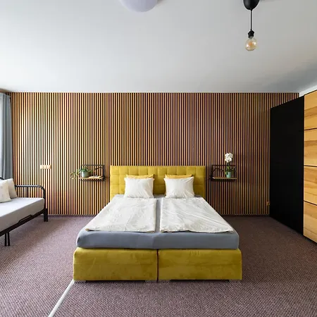 Vousata Dama - Ps3 - Parking Free Apartment *