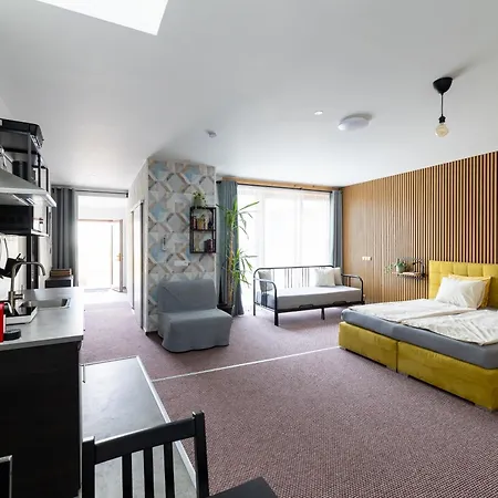Vousata Dama - Ps3 - Parking Free Apartment Prague