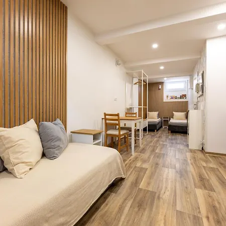 Apartament Vousata Dama *