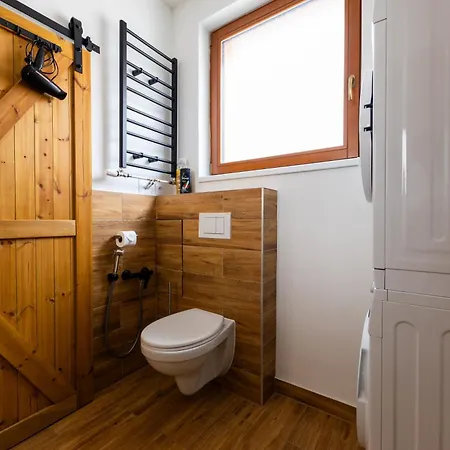 Vousata Dama Apartament